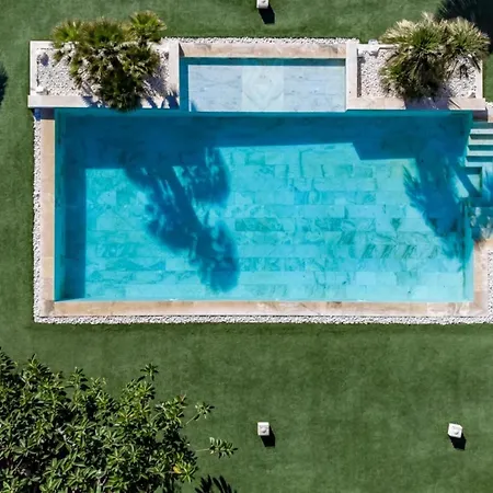 מלון Sea Views *